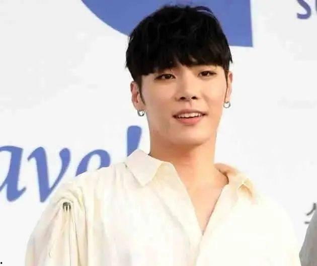 吃瓜韩国娱乐圈,瓜田李下,揭秘明星幕后故事 第1张 吃瓜韩国娱乐圈,瓜田李下,揭秘明星幕后故事 第1张